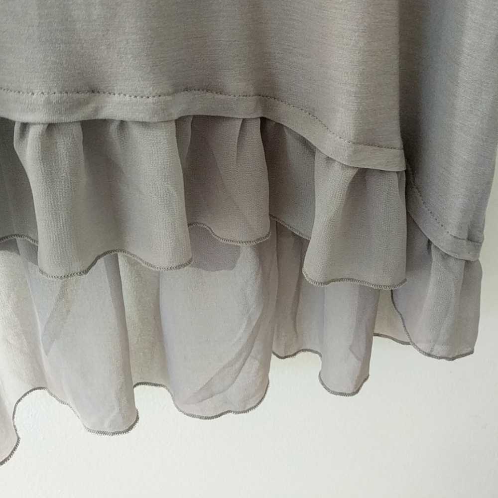 1x gray tunic Design History